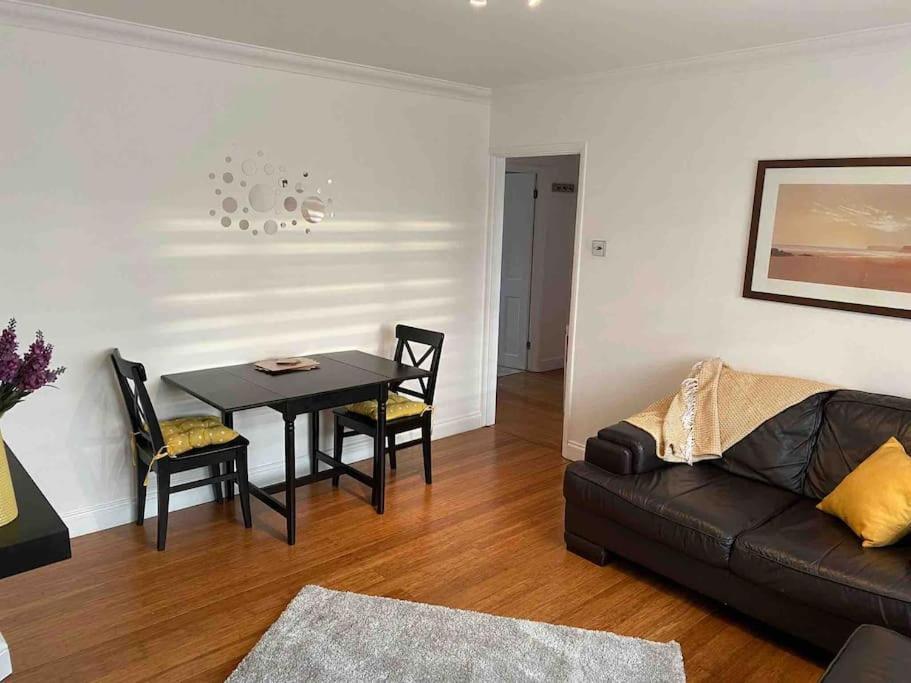 One Bed Cozy Flat Apartment Dartford Exterior photo